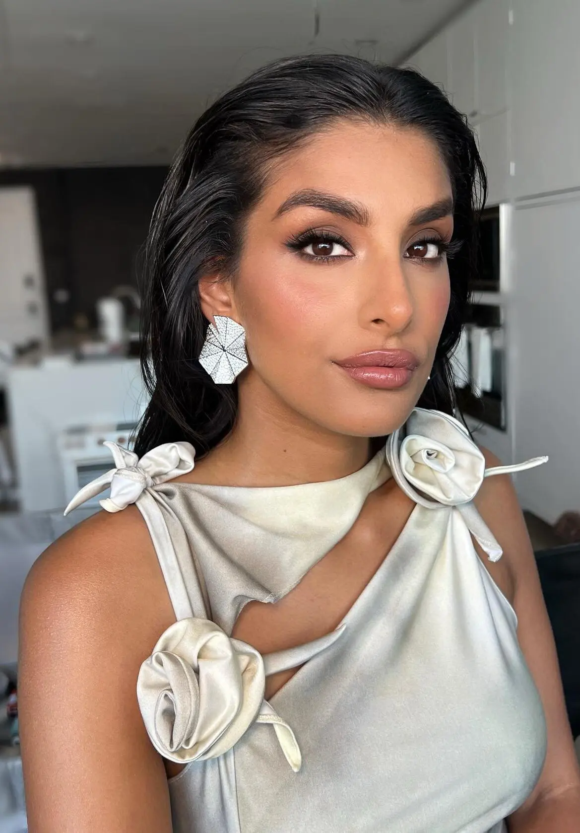 Bridal makeup & hair artist NYC | Asian Makeup Artist | Beautyiconnyc