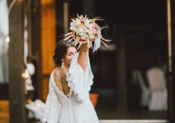 Why It’s Important to Plan Your Wedding Look in Advance: How to Avoid Stress on Your Wedding Day